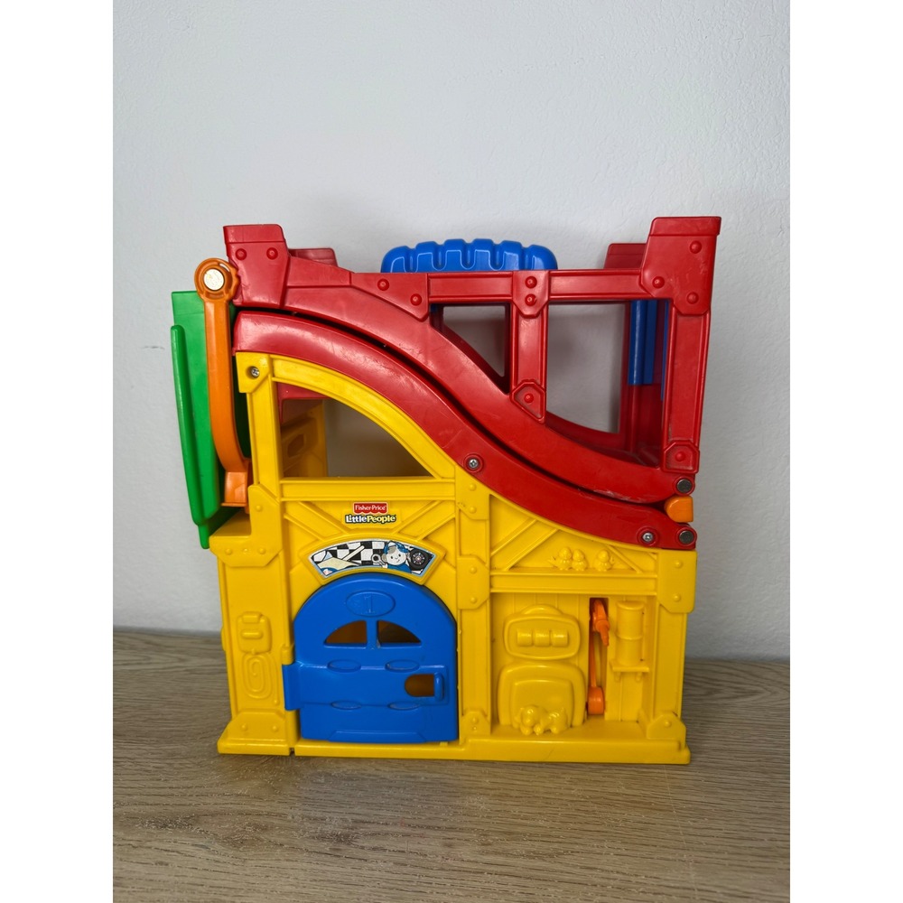 Fisher Price Little People Fold & Go Wheelies Rev N Sounds Car Race Track Ramp
